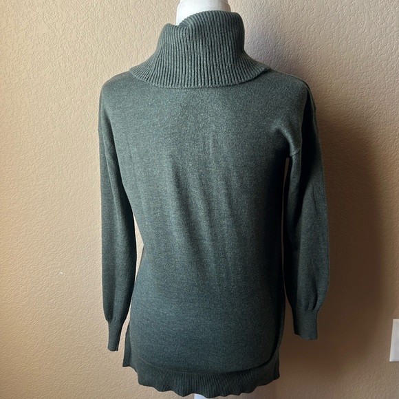 Loft green cowl neck tunic sweater, size small petite - Picture 4 of 7